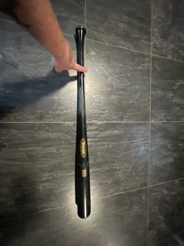 33” Baum Bat