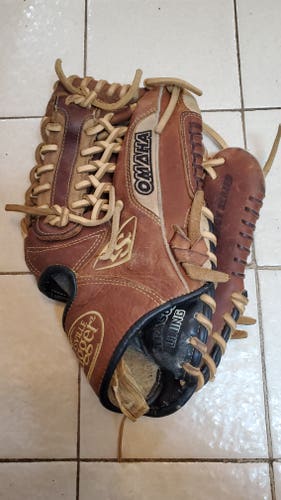 Used Right Hand Throw Louisville Slugger Omaha Baseball Glove 11.5"