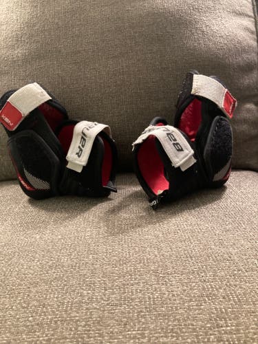 Used Medium Bauer  NSX Elbow Pads