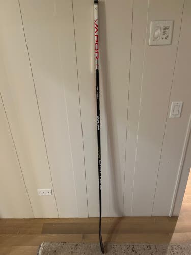 Senior Right Handed P92 Vapor Hyperlite Hockey Stick
