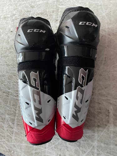 CCM JetSpeed FT4 Shin Pads