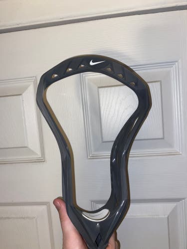 Like New Nike Alpha Elite