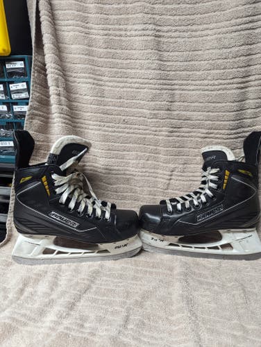 Junior Used Bauer Supreme 150 Hockey Skates Regular Width Size 5