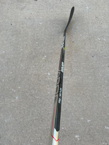 Senior Right Handed P92 Bauer Vapor Hyperlite Hockey Stick Flex 65