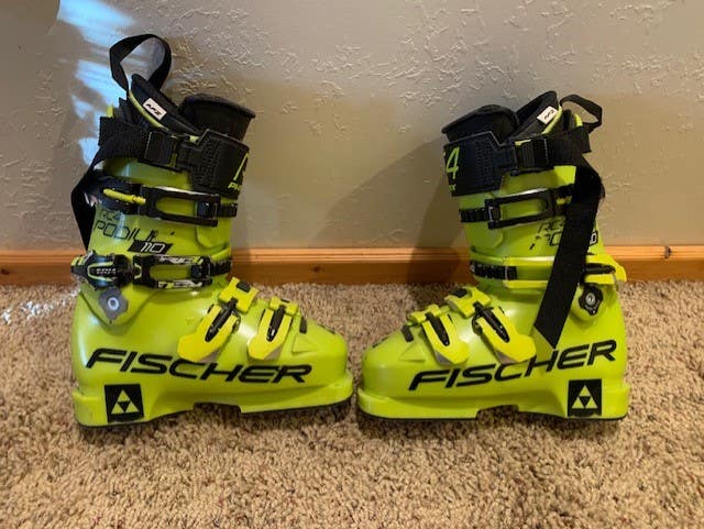Unisex Used Fischer Racing RC4 Podium 110 Ski Boots Medium Flex