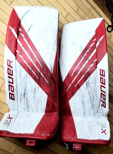 Used 33" Bauer Vapor 3X Goalie Leg Pads