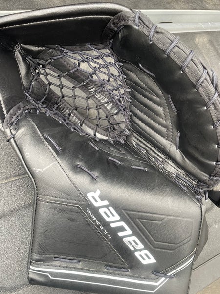 Bauer M5 pro goalie glove
