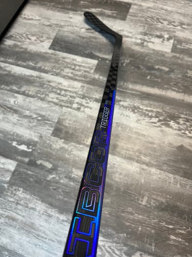 BRAND NEW Intermediate Left Hand P92 Pro Stock RibCor Trigger 7 Pro Hockey Stick