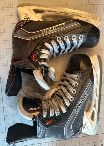 Used Bauer Extra Wide Width Size 3.5 Vapor X700 Hockey Skates