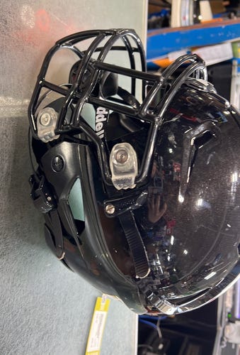 Riddell Used Medium Helmet