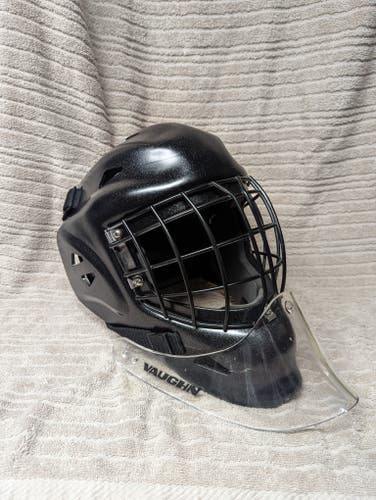 Senior Used Vaughn Goalie Mask