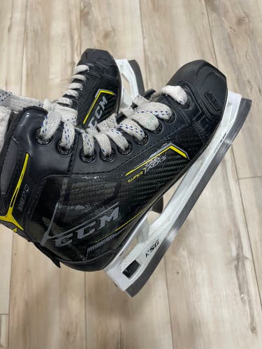 CCM Junior Goalie Skates Sz3