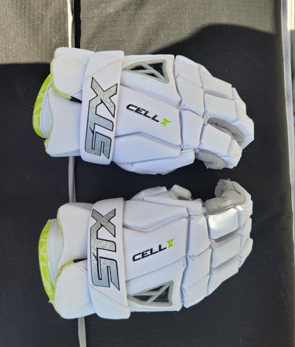 Used STX Cell V Lacrosse Gloves Large  13"