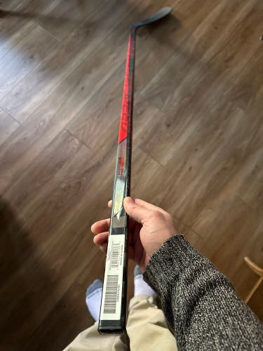 CCM Jetspeed FT4 Pro Hockey Stick Senior RH 85 flex P29