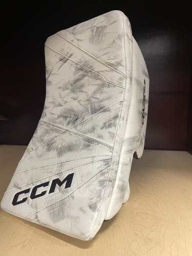 Used CCM Axis 2.9 Blocker