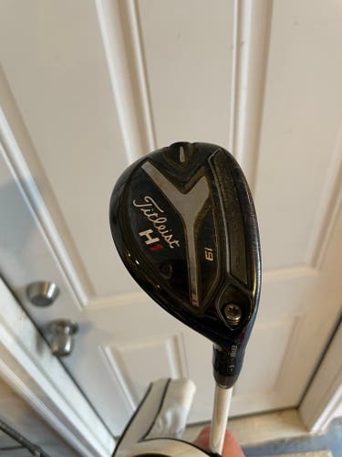 Used Men's Titleist Right Handed Hybrid