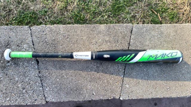 GREAT BAT!! Easton Mako composite 28" drop 11