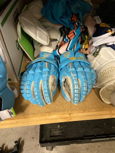 Used Player's STX large Cell V Lacrosse Gloves
