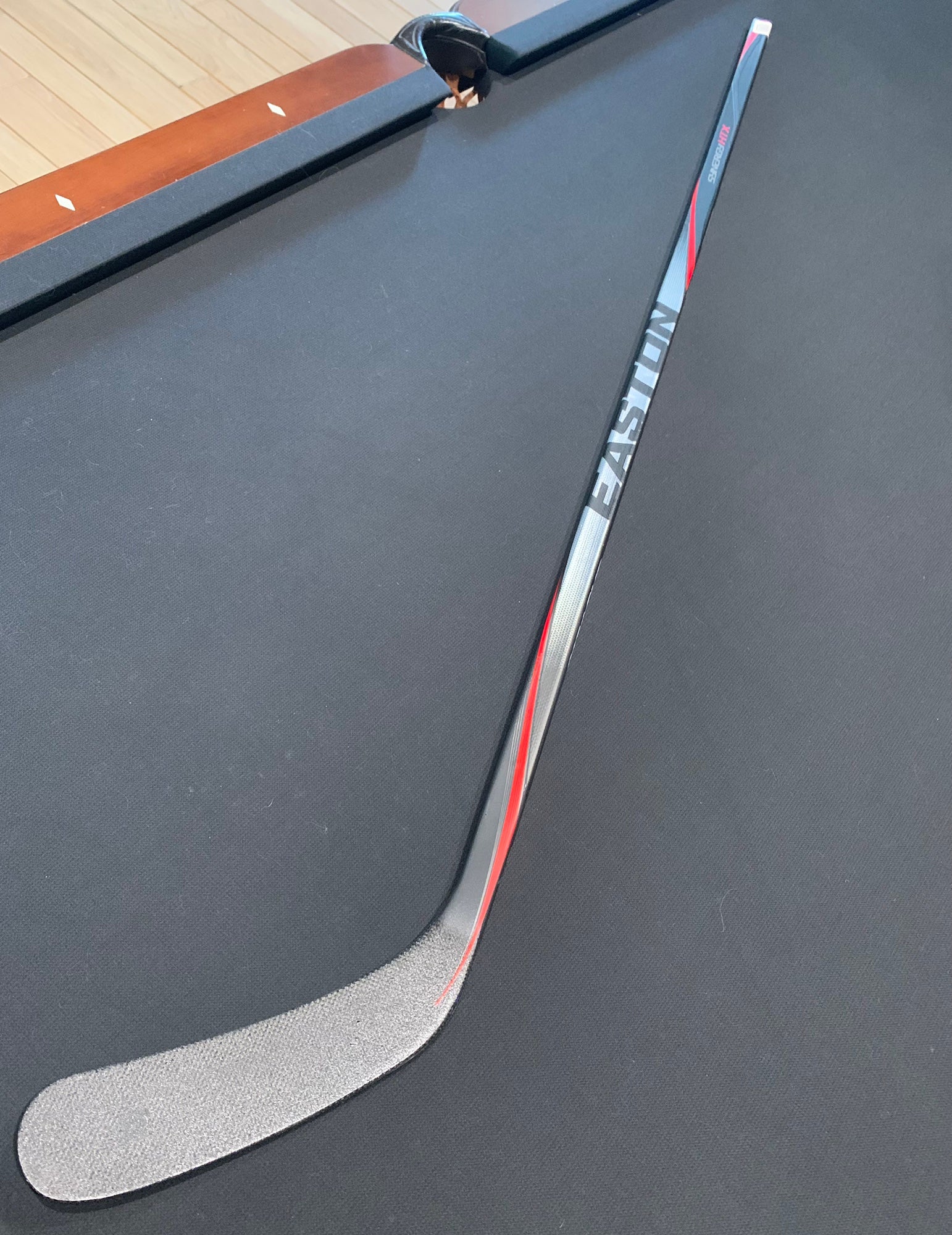 Honest Hockey Review: Easton Synergy 60 Hockey Stick