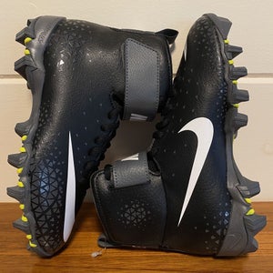 Nike Cleats 2.5 Kids Youth Spikes Athletic Football Black Savage Shark High Top