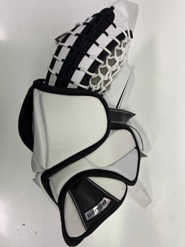 New Bauer Regular Supreme S27 Blocker/Glove