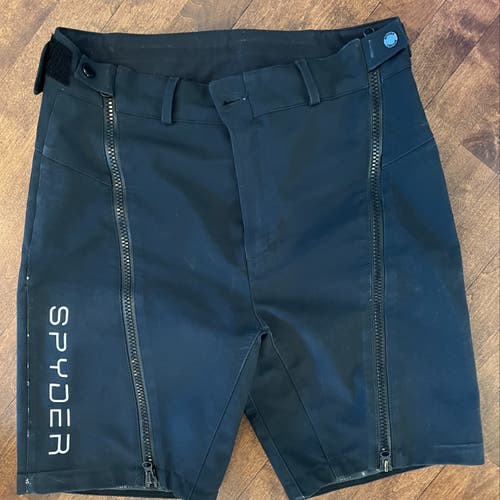 Spyder Race Training Shorts - Fit like Adult M