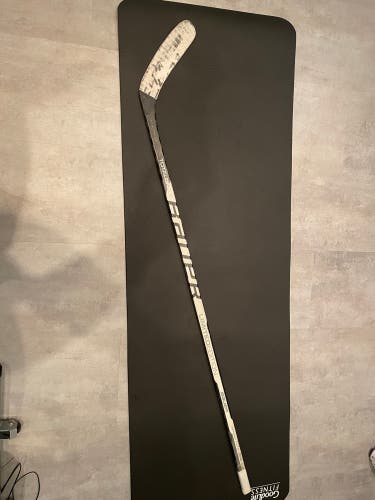 Bauer TotalOne LE hockey stick