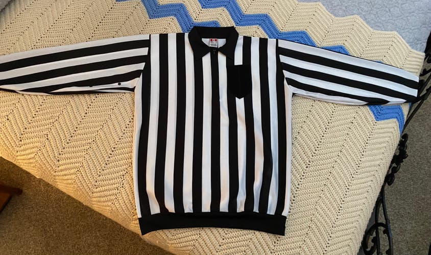 New CCM PRO150 (XL) Referee Sweater