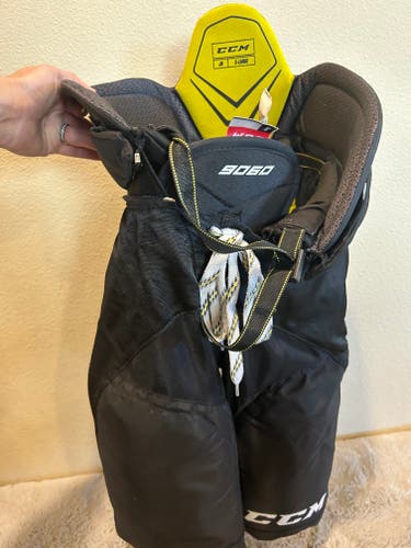 Junior Used XL CCM Tacks 9060 Hockey Pants