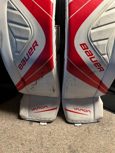 35" Bauer Vapor 1X Goalie Leg Pads