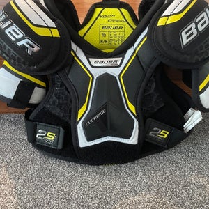 Used Medium Bauer Supreme 2S Pro Shoulder Protector