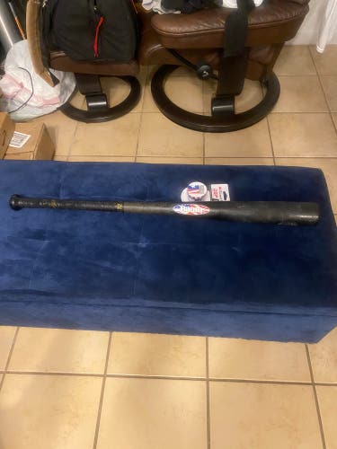 Used BBCOR Certified Wood (-3) 30 oz 33" baum bat Bat