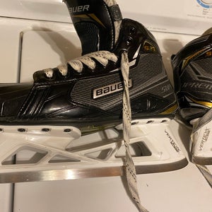 Used Bauer Regular Width  Size 5 Supreme S27 Hockey Skates