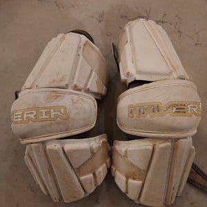 Maverik Arm Guard