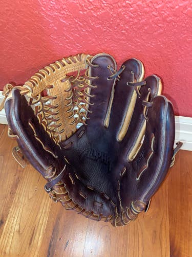 Outfield 12.75" AB1275 Baseball Glove