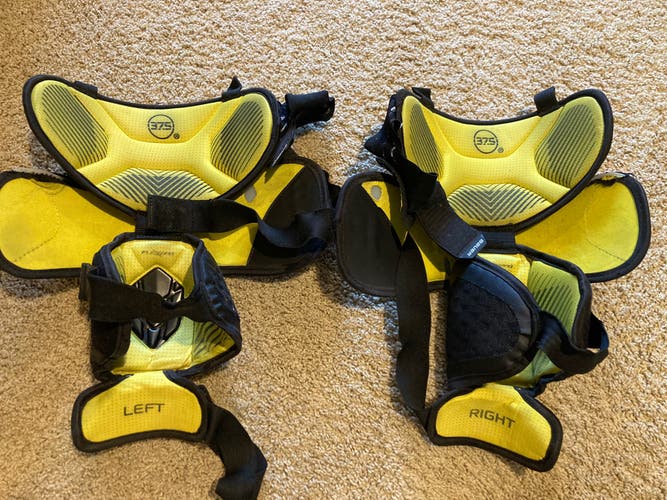 Goalie knee pads