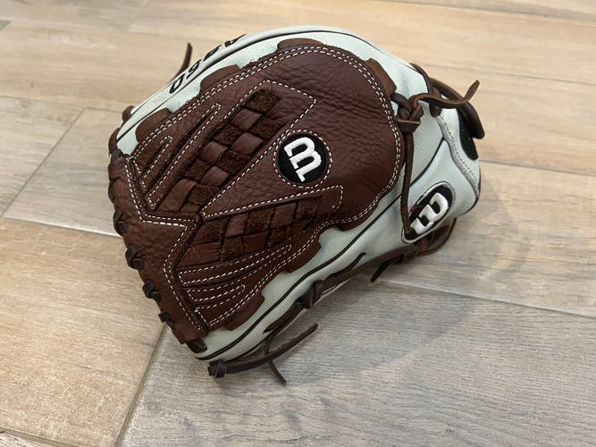 Wilson A950 12.5” softball glove LHT