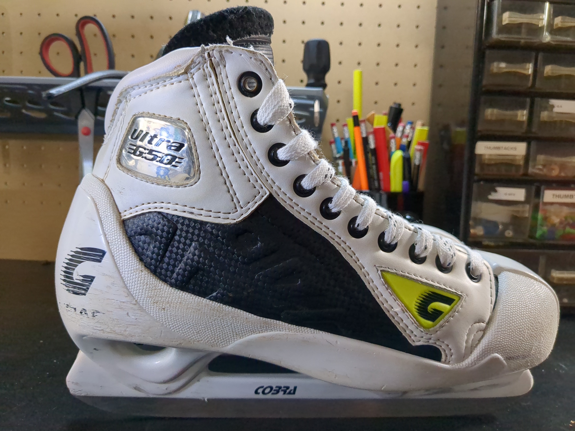 Senior Used Graf Ultra G50 Hockey Goalie Skates Regular Width Size 8.5