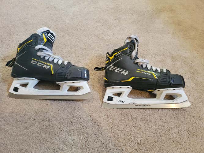 Senior Used CCM Super Tacks 9380 Hockey Goalie Skates Regular Width Size 7.5