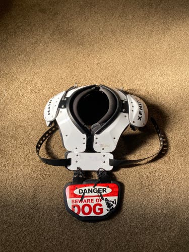 Adult Large Xenith Elemntal Skill Shoulder Pads(including Backplate)