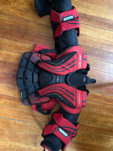 Used Large Bauer Vapor X2.9 Goalie Chest Protector