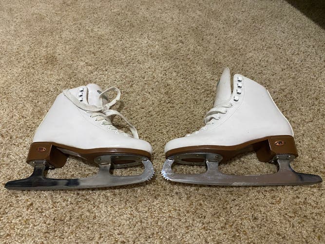 Riedell Figure Skates, Sz 5