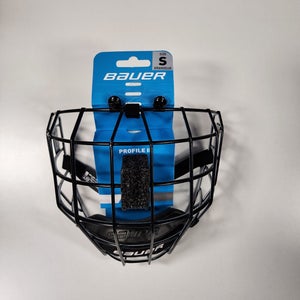 New Bauer Profile II 12 Oreo Small Cage Hockey