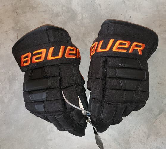 Flyers Third Hayes New Bauer Nexus 2N Gloves 14" Pro Stock