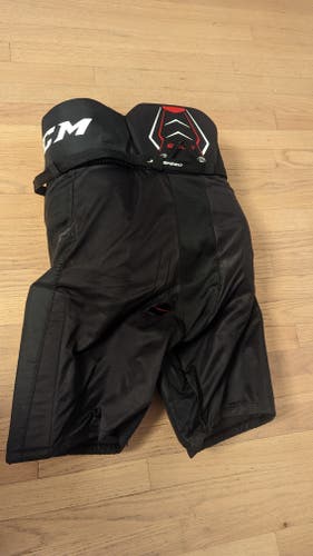 SENIOR LARGE Used Large CCM Jetspeed Edge Hockey Pants