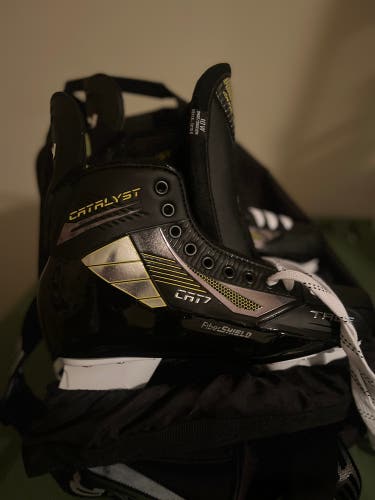 True Hockey Skates cat 7 NEW - sharpened 10Wide