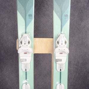 NEW KASTLE DX 85 SKIS SIZE 152 CM WITH FISHER GW BINDINGS mint green