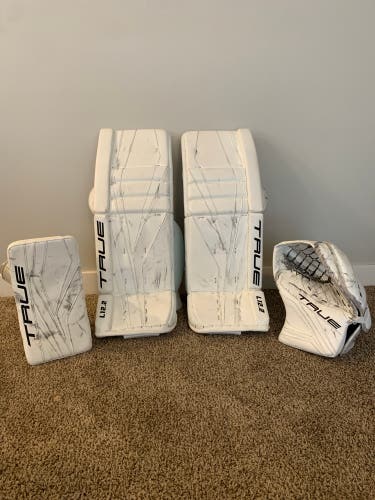 True L12.2 Pro 33+2” Used Goalie Full Set