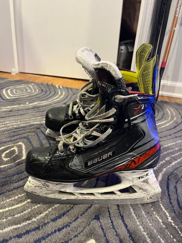 Used Bauer Regular Width Size 5.5 Vapor X2.9 Hockey Skates