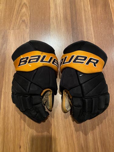 Victoria Grizzlies BCHL Team Issued Bauer Vapor Pro Team Gloves Senior 15” - 37.5 Technology